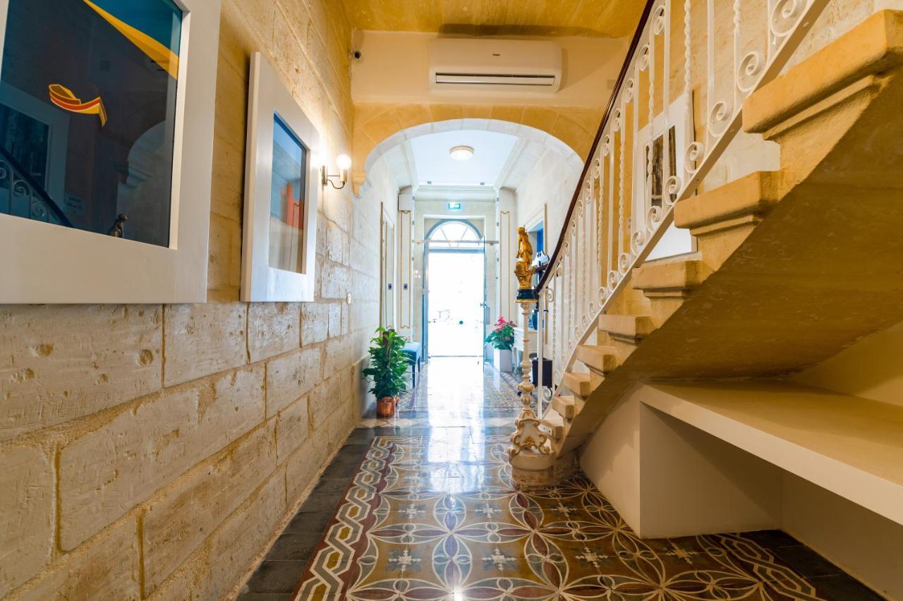 Отель Monreal Boutique Townhouse - R024Rm6 Паола Экстерьер фото