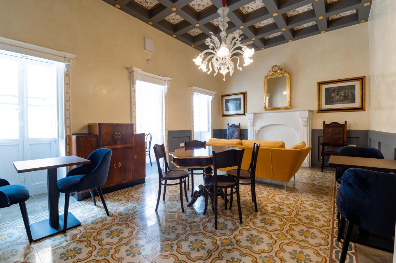 Отель Monreal Boutique Townhouse - R024Rm6 Паола Экстерьер фото